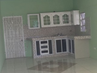 257 Royal Palm Drive, St. Catherine, Jamaica - House for Lease/rental